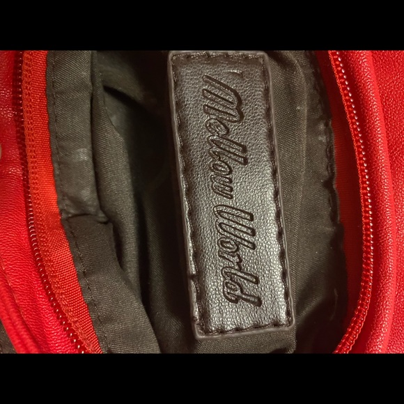 Mellow Yellow vintage purse - Picture 2 of 3